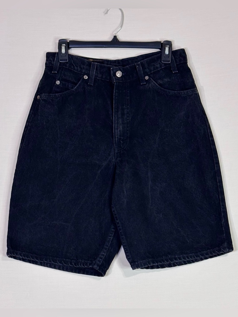 Vintage Levi’s 560 Loose Fit Black Denim Shorts USA Made W32 Skater Y2K